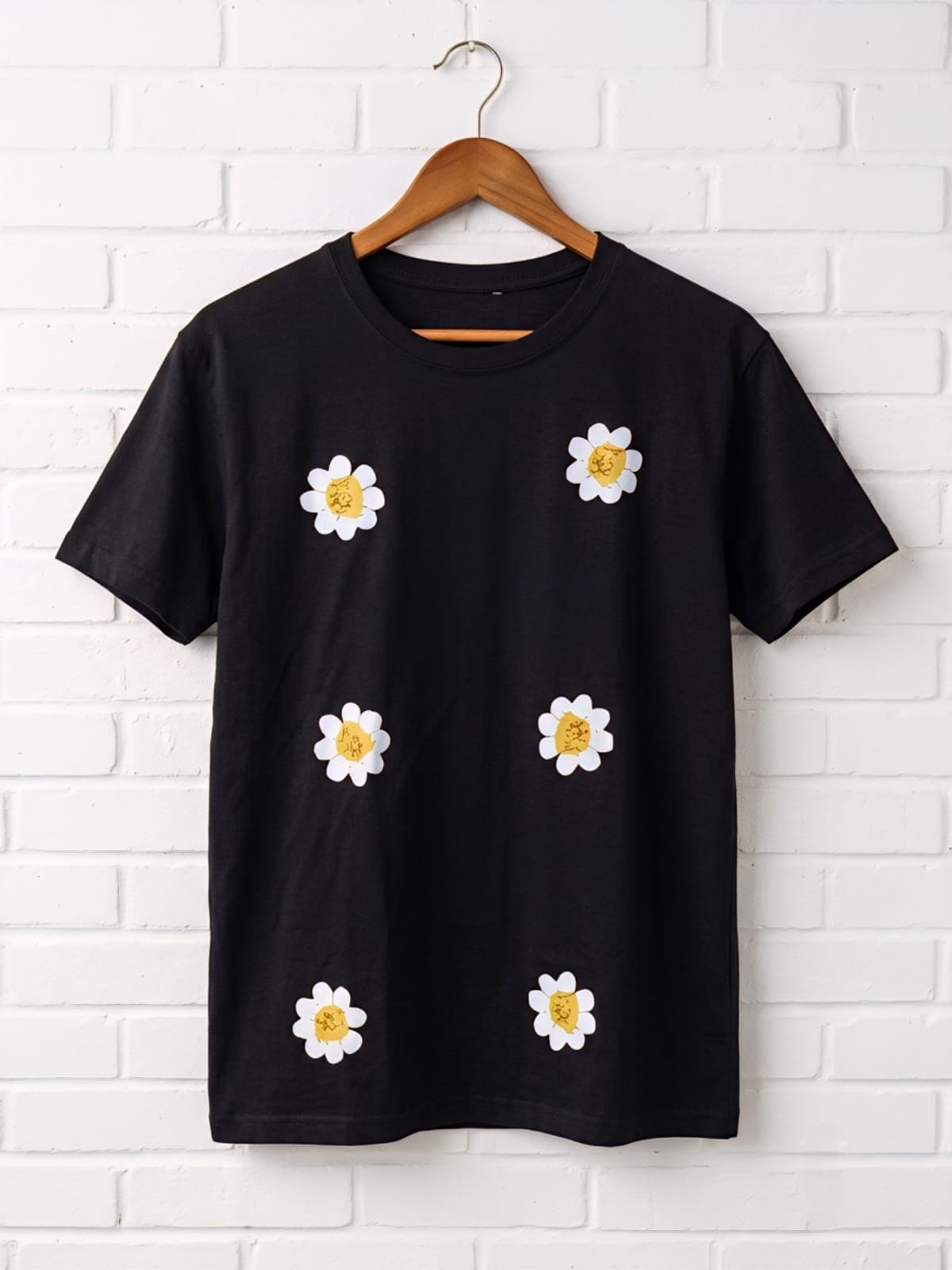 Ladies Black Daisy Flower Print T-Shirt – Export Quality Cotton Jersey Fabric